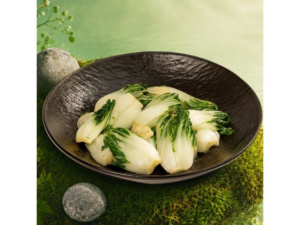 Bok Choy with Garlic 蒜香清炒奶白菜
